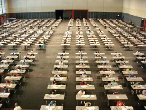 Foto sala de examen - olimpiada internationala matematica